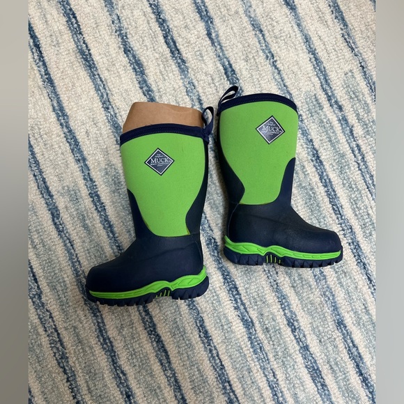 NWOTs toddler fleece lined KIDS RUGGED II MUCK BOOTS - Picture 5 of 9